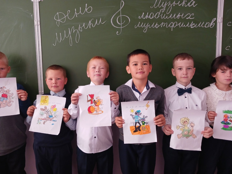 Выставка рисунков "Песня в музыке".